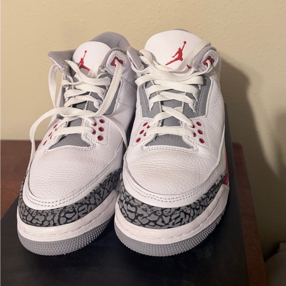 Nike Kids White and Gray Sneakers with Red Accents